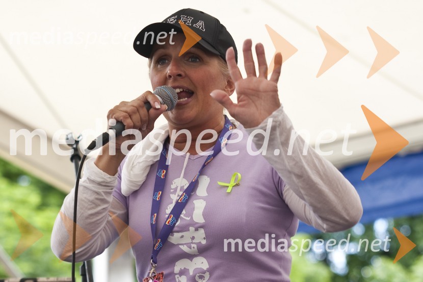 Alenka Godec, pevka4. DM-ov tek za ženske