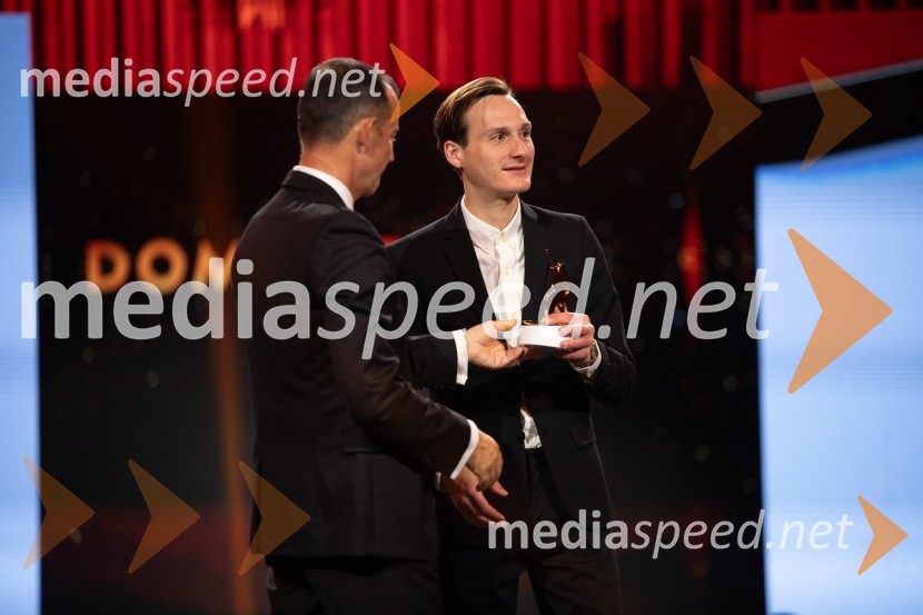  Enzo Smrekar, predsednik uprave Droge Kolinske in glavni direktor strateškega poslovnega področja v Atlantic Grupi, predsednik SZS, podpredsednik Olimpijskega komiteja Slovenije;  Domen Prevc, smučarski skakalecVečer šampionov 2024