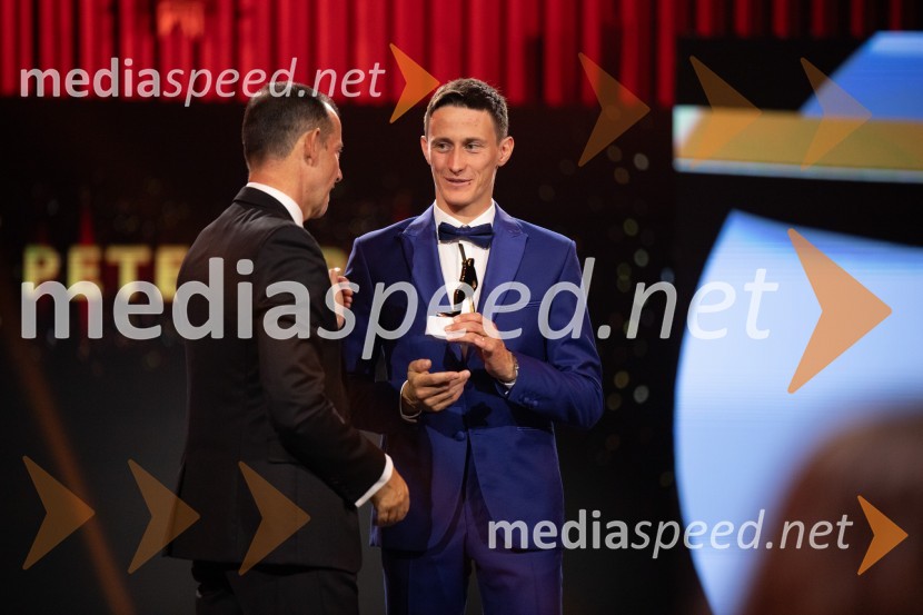  Enzo Smrekar, predsednik uprave Droge Kolinske in glavni direktor strateškega poslovnega področja v Atlantic Grupi, predsednik SZS, podpredsednik Olimpijskega komiteja Slovenije;  Peter  Prevc, smučarski skakalecVečer šampionov 2024