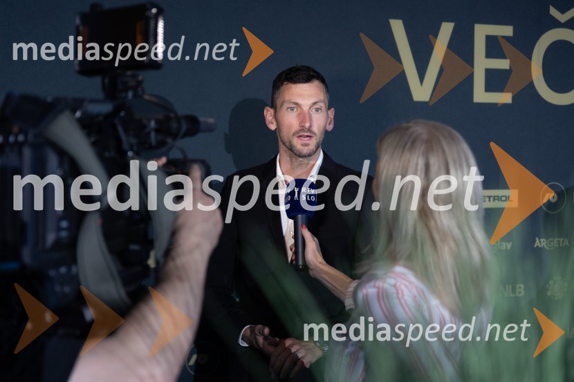  Jakov Fak, biatlonecVečer šampionov 2024