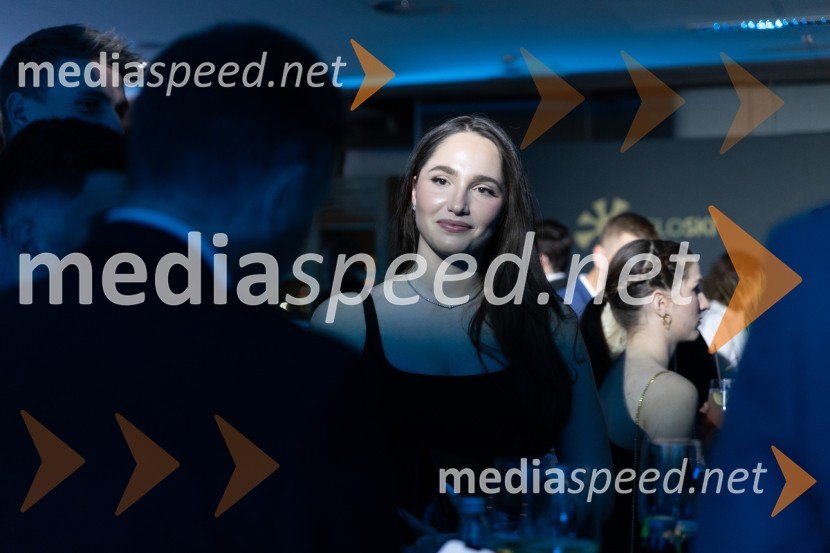  Aneja EinfaltVečer šampionov 2024