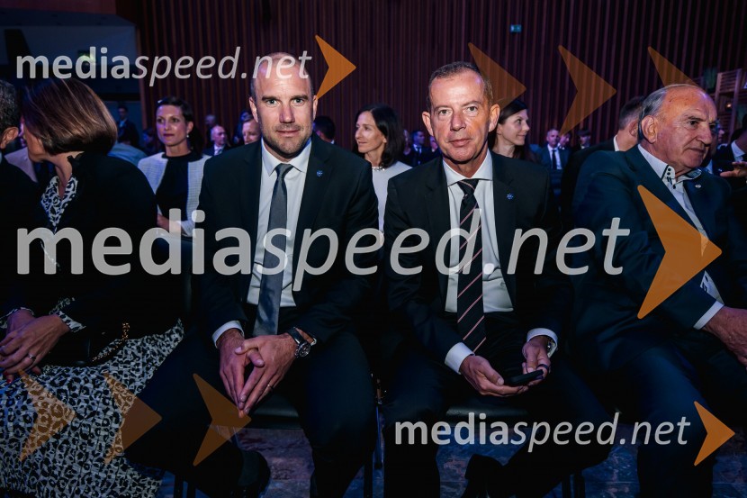  Uroš Zupan, direktor, Smučarska zveza Slovenije ;  Enzo Smrekar, predsednik uprave Droge Kolinske in glavni direktor strateškega poslovnega področja v Atlantic Grupi, predsednik SZS, podpredsednik Olimpijskega komiteja SlovenijeVečer šampionov 2024