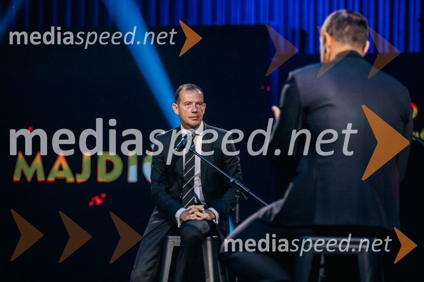  Enzo Smrekar, predsednik uprave Droge Kolinske in glavni direktor strateškega poslovnega področja v Atlantic Grupi, predsednik SZS, podpredsednik Olimpijskega komiteja SlovenijeVečer šampionov 2024