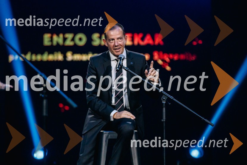  Enzo Smrekar, predsednik uprave Droge Kolinske in glavni direktor strateškega poslovnega področja v Atlantic Grupi, predsednik SZS, podpredsednik Olimpijskega komiteja SlovenijeVečer šampionov 2024