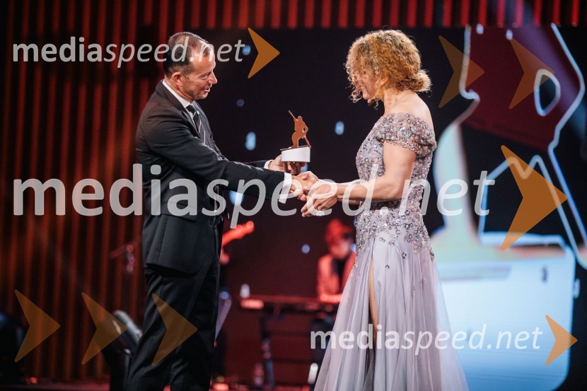  Enzo Smrekar, predsednik uprave Droge Kolinske in glavni direktor strateškega poslovnega področja v Atlantic Grupi, predsednik SZS, podpredsednik Olimpijskega komiteja Slovenije;  Ilka Štuhec, slovenska alpska smučarkaVečer šampionov 2024