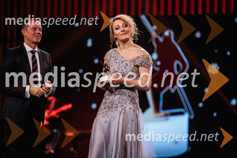  Enzo Smrekar, predsednik uprave Droge Kolinske in glavni direktor strateškega poslovnega področja v Atlantic Grupi, predsednik SZS, podpredsednik Olimpijskega komiteja Slovenije;  Ilka Štuhec, slovenska alpska smučarkaVečer šampionov 2024