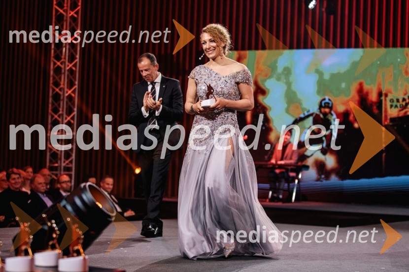  Enzo Smrekar, predsednik uprave Droge Kolinske in glavni direktor strateškega poslovnega področja v Atlantic Grupi, predsednik SZS, podpredsednik Olimpijskega komiteja Slovenije;  Ilka Štuhec, slovenska alpska smučarkaVečer šampionov 2024