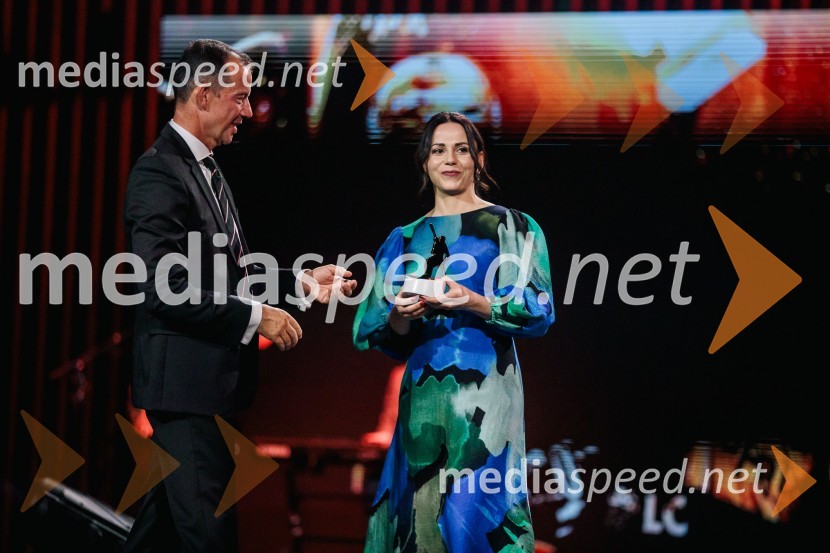  Enzo Smrekar, predsednik uprave Droge Kolinske in glavni direktor strateškega poslovnega področja v Atlantic Grupi, predsednik SZS, podpredsednik Olimpijskega komiteja Slovenije;  Gloria Kotnik, deskarka na snegu Večer šampionov 2024