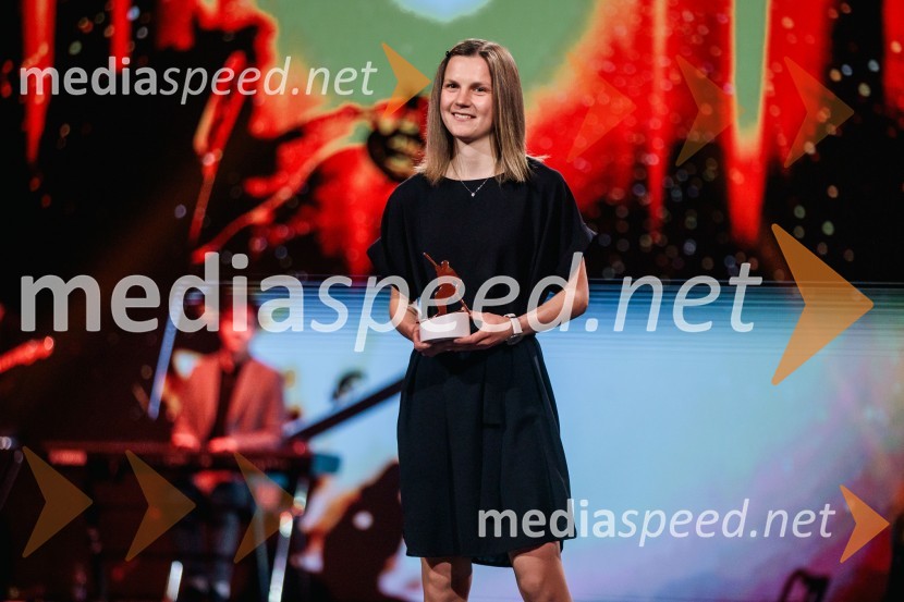  Ema  Klinec, smučarska skakalkaVečer šampionov 2024