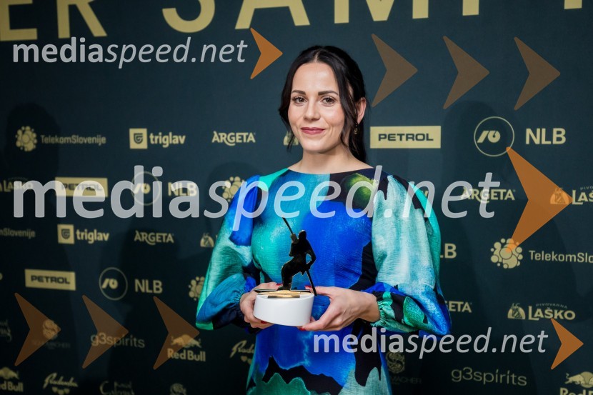  Gloria Kotnik, deskarka na snegu Večer šampionov 2024