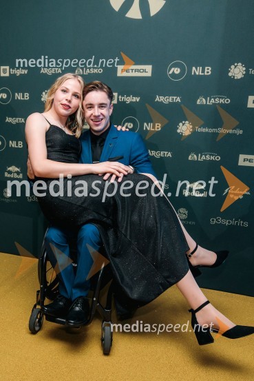  Taja Bodlaj, smučarska skakalka;  Jernej  Slivnik, paraolimpijecVečer šampionov 2024