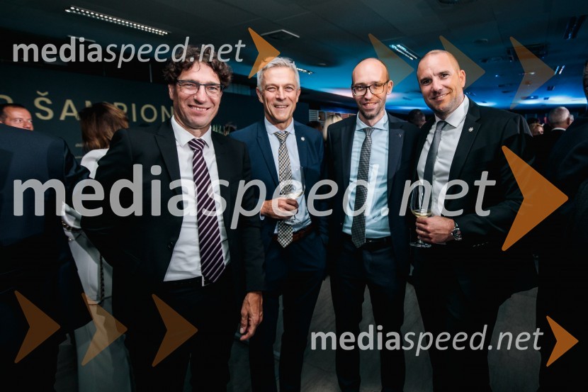  ... ;  ... ;  ... ;  Uroš Zupan, direktor, Smučarska zveza Slovenije Večer šampionov 2024