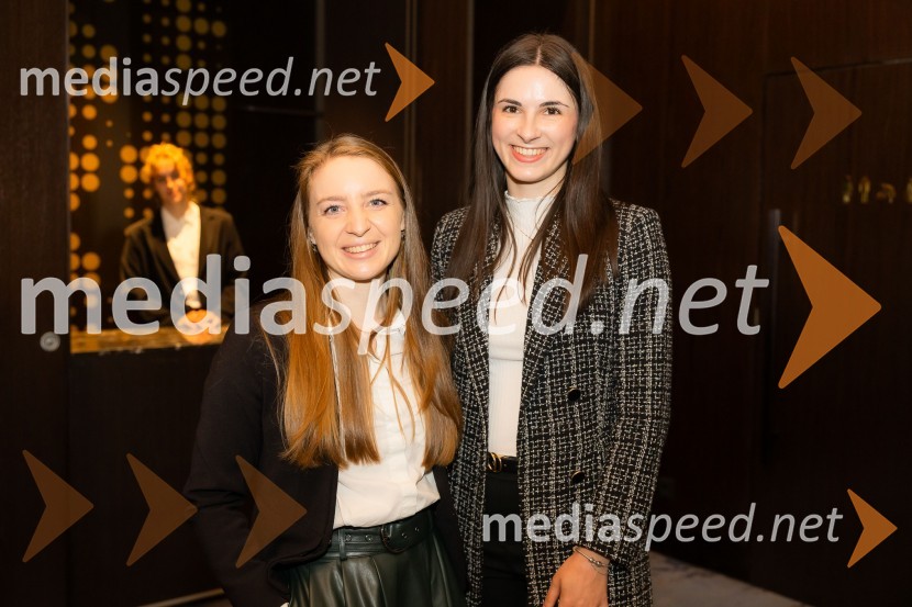  Špela Drobnič Rener, Britansko-slovenska gospodarska zbornica;  Tara Pleško, Britansko-slovenska gospodarska zbornicaČaj z razlogom na konferenci z naslovom Pospeševanje zelenega prehoda - priložnosti in financiranje