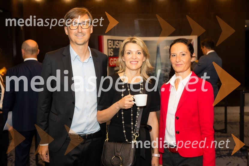  ... ;  Barbara Uranjek, direktorica, Britansko-slovenska gospodarska zbornica;  ... Čaj z razlogom na konferenci z naslovom Pospeševanje zelenega prehoda - priložnosti in financiranje