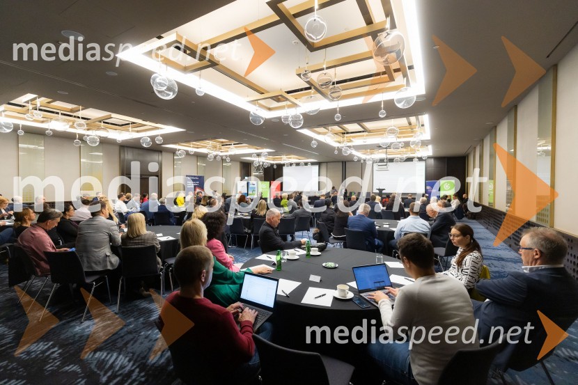 Čaj z razlogom na konferenci z naslovom Pospeševanje zelenega prehoda - priložnosti in financiranje