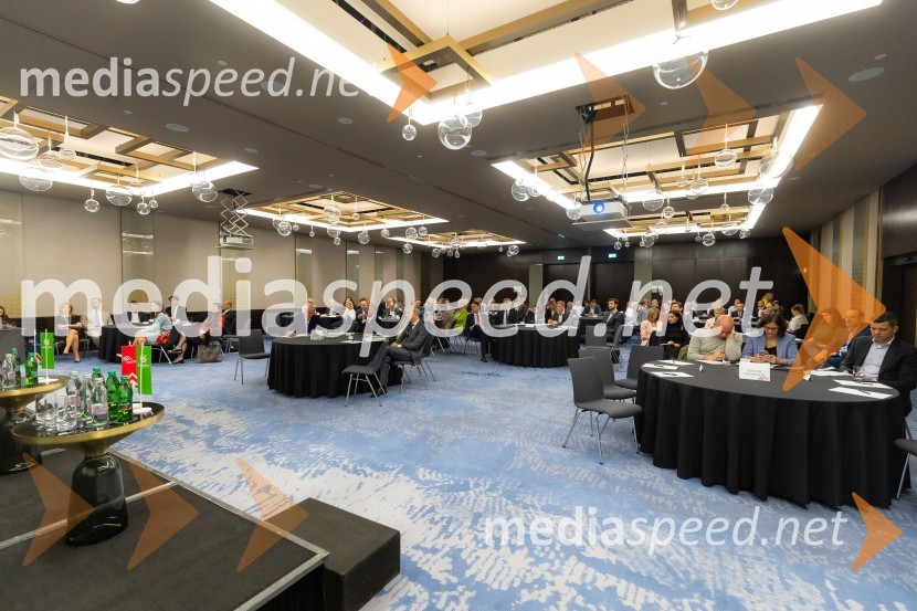 Čaj z razlogom na konferenci z naslovom Pospeševanje zelenega prehoda - priložnosti in financiranje