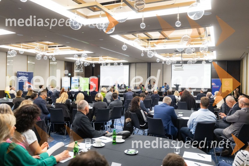 Čaj z razlogom na konferenci z naslovom Pospeševanje zelenega prehoda - priložnosti in financiranje