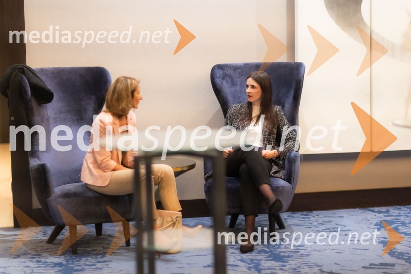  ... ;  Tara Pleško, Britansko-slovenska gospodarska zbornicaČaj z razlogom na konferenci z naslovom Pospeševanje zelenega prehoda - priložnosti in financiranje