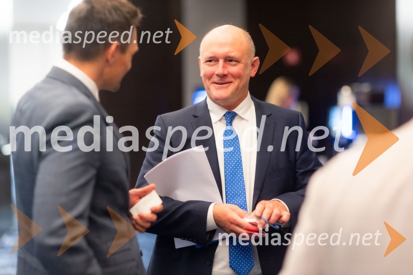  Daniel Dean, predsednik strateške svetovalne skupine, Mednarodna banka za jedrsko infrastrukturoČaj z razlogom na konferenci z naslovom Pospeševanje zelenega prehoda - priložnosti in financiranje