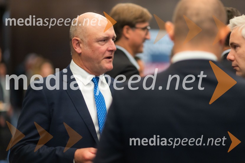  Daniel Dean, predsednik strateške svetovalne skupine, Mednarodna banka za jedrsko infrastrukturoČaj z razlogom na konferenci z naslovom Pospeševanje zelenega prehoda - priložnosti in financiranje