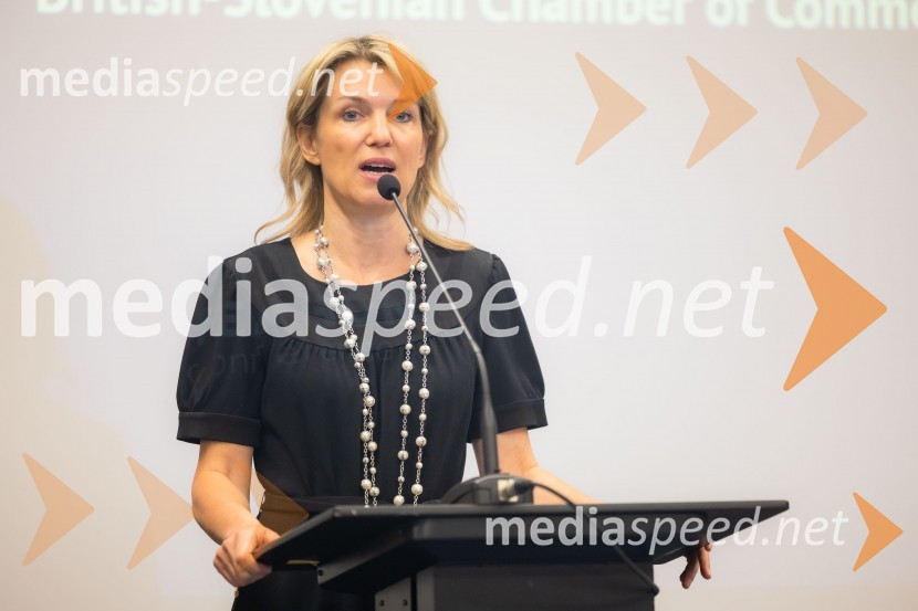  Barbara Uranjek, direktorica, Britansko-slovenska gospodarska zbornicaČaj z razlogom na konferenci z naslovom Pospeševanje zelenega prehoda - priložnosti in financiranje