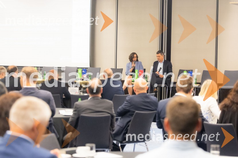 Čaj z razlogom na konferenci z naslovom Pospeševanje zelenega prehoda - priložnosti in financiranje