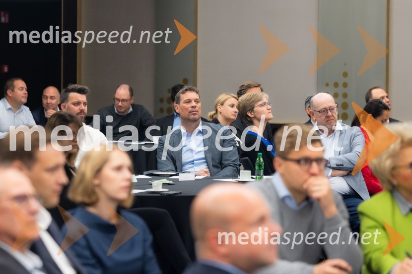 Čaj z razlogom na konferenci z naslovom Pospeševanje zelenega prehoda - priložnosti in financiranje