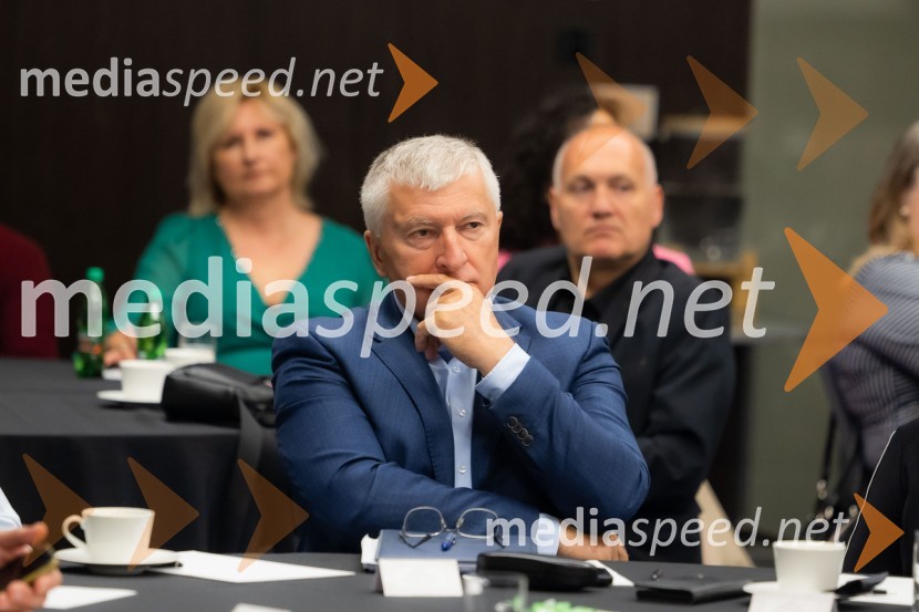 Čaj z razlogom na konferenci z naslovom Pospeševanje zelenega prehoda - priložnosti in financiranje