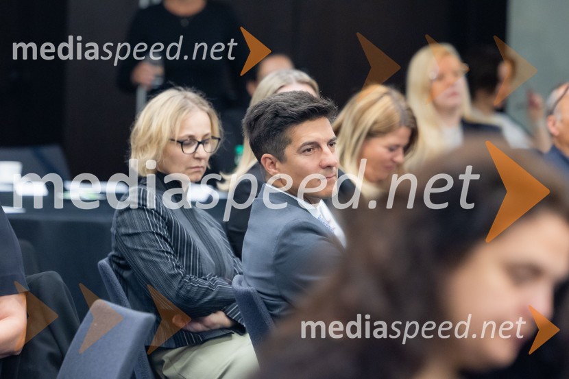  ... ;  David Premelč, partner, odvetniška pisarna Rojs, Peljhan, Prelesnik & partnerjiČaj z razlogom na konferenci z naslovom Pospeševanje zelenega prehoda - priložnosti in financiranje