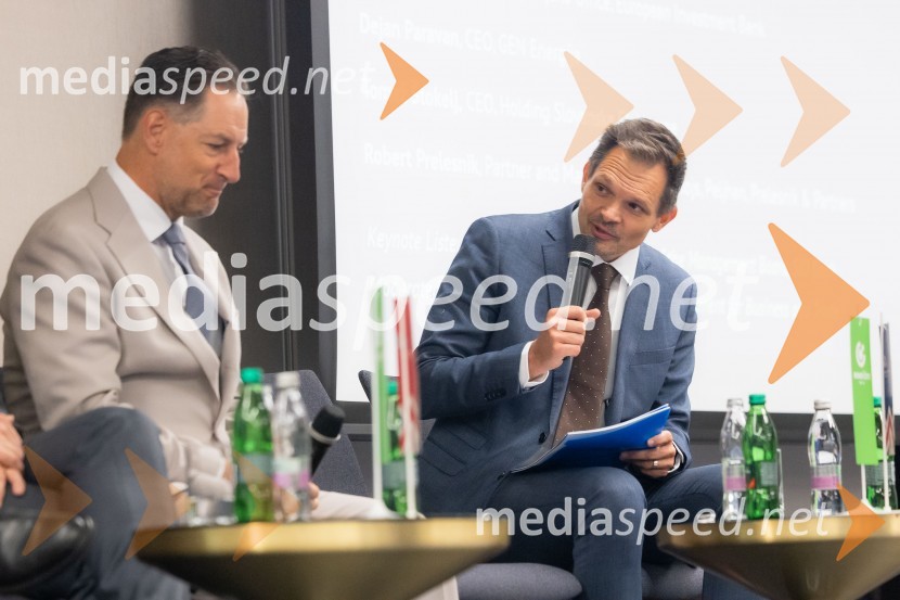  John Denhof, direktor podjetja Subtle Insights;  Žiga FIšer, Britansko-slovenska gospodarska zbornicaČaj z razlogom na konferenci z naslovom Pospeševanje zelenega prehoda - priložnosti in financiranje