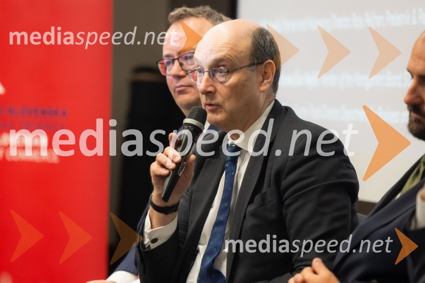  Troy Edwards, partner in so-vodja globalnega energetskega sektorja, A&O Shearman;  Huw Williams, UK Department for Energy Security and Net ZeroČaj z razlogom na konferenci z naslovom Pospeševanje zelenega prehoda - priložnosti in financiranje