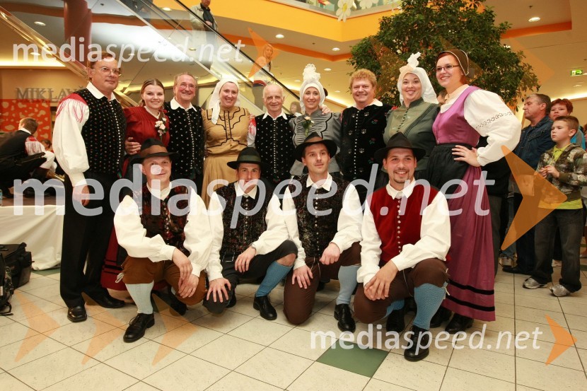 Ansambel Lojzeta Slaka, Fantje s Praprotna in Folklorno društvo Lovrenc na PohorjuFestival narodnozabavne glasbe v Europarku