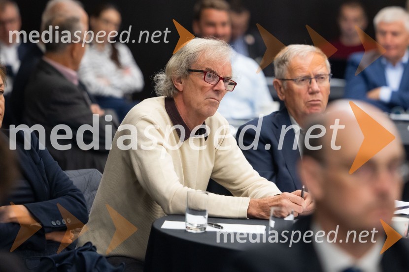 Čaj z razlogom na konferenci z naslovom Pospeševanje zelenega prehoda - priložnosti in financiranje