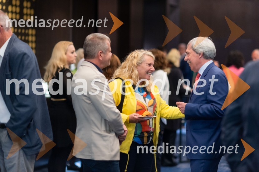 Čaj z razlogom na konferenci z naslovom Pospeševanje zelenega prehoda - priložnosti in financiranje