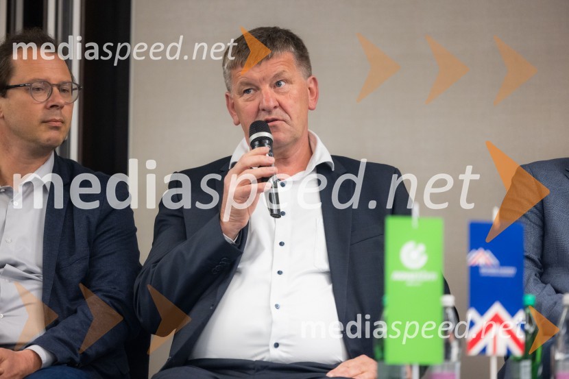 dr. Luka Omladič, Levica;  Franci Bogovič, poslanec Evropskega parlamenta, SLSČaj z razlogom na konferenci z naslovom Pospeševanje zelenega prehoda - priložnosti in financiranje