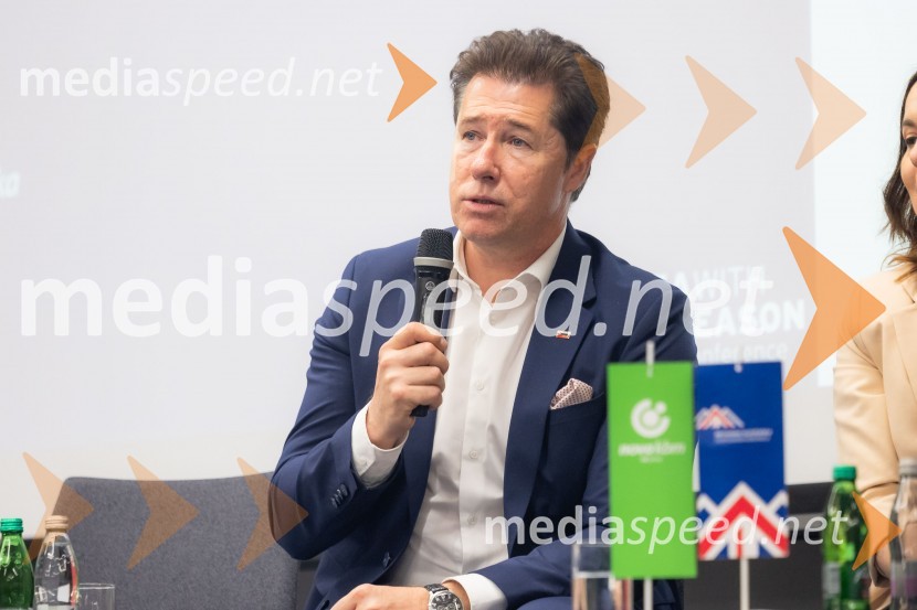  Franci Breznik ml. , poslanec, SDSČaj z razlogom na konferenci z naslovom Pospeševanje zelenega prehoda - priložnosti in financiranje