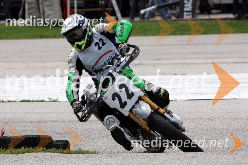 Robert OblakHITROSTNI MOTOCIKLIZEM, DP4 - Pokal Tomos