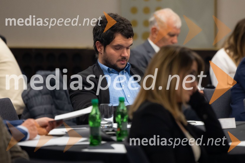 Čaj z razlogom na konferenci z naslovom Pospeševanje zelenega prehoda - priložnosti in financiranje