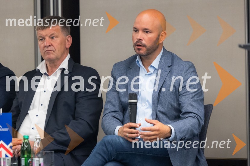  ... ;  Matevž Frangež, državni sekretarČaj z razlogom na konferenci z naslovom Pospeševanje zelenega prehoda - priložnosti in financiranje