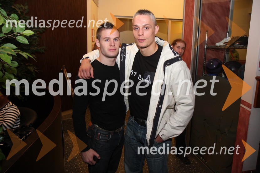 Grega Rudolf in Aleš Zemljič, taekwondoista in kickboksarjaDalmatinski večer z Oliverjem Dragojevičem v Bowling centru Strike