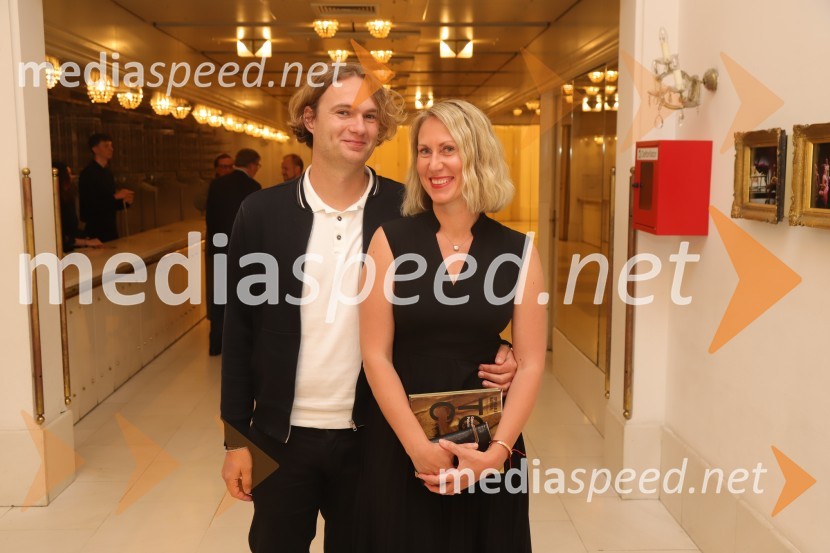  ... ;  Mateja Kožuh, producentka in joga učiteljica MS7Tosca, premiera v Operi in Baletu Slovenskega narodnega gledališča Maribor