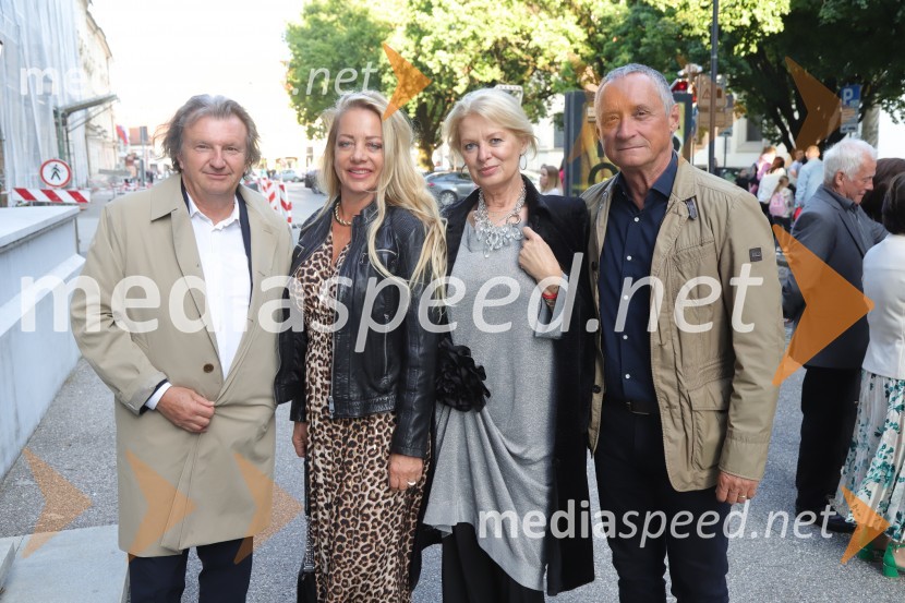  Dušan Korošec, odvetnik;  Maša Podkonjak Korošec, odvetnica;  Bernarda Lesjak ; prof. dr. Dušan  Lesjak, univerzitetni profesorTosca, premiera v Operi in Baletu Slovenskega narodnega gledališča Maribor