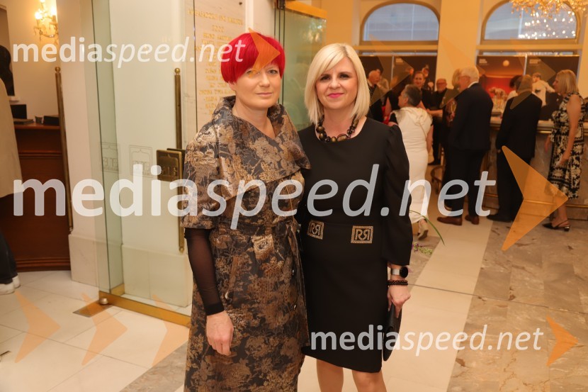  Valerija Grubelnik, Cvetličarna Grubelnik;  Darja Čižek, marketing, SNG MariborTosca, premiera v Operi in Baletu Slovenskega narodnega gledališča Maribor