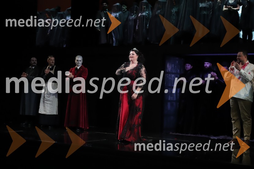  Rebeka Lokar, operna pevkaTosca, premiera v Operi in Baletu Slovenskega narodnega gledališča Maribor