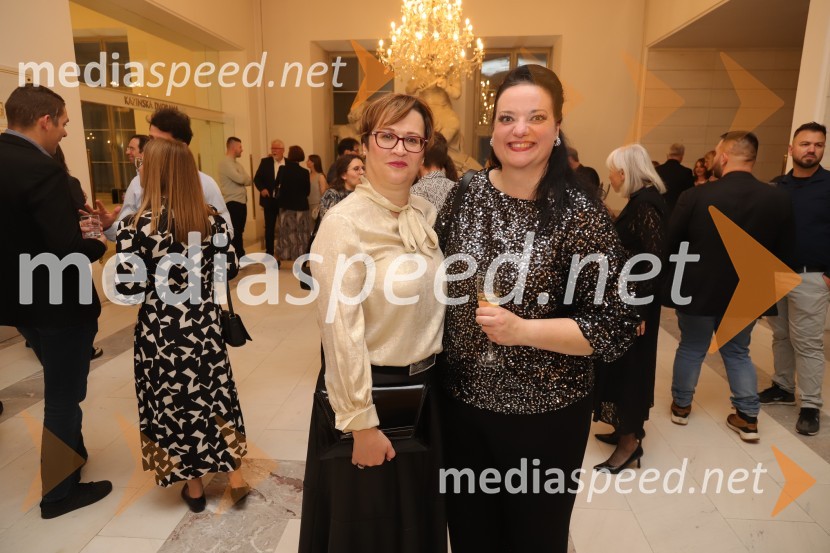  Lidija Divjak Mirnik, nekdanja direktorica ŠD UM in nekdanja poslanka DZ in aktualna mestna svetnica MOM;  Rebeka Lokar, operna pevkaTosca, premiera v Operi in Baletu Slovenskega narodnega gledališča Maribor