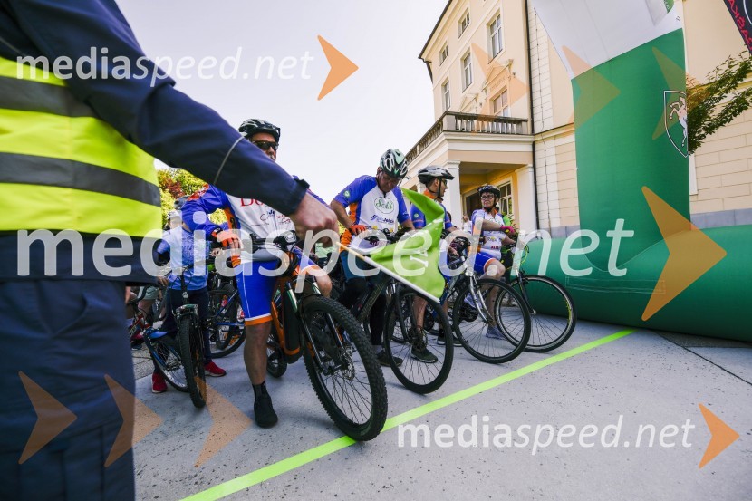 3. Bobrovo bicikliranje in vzpon na Boč