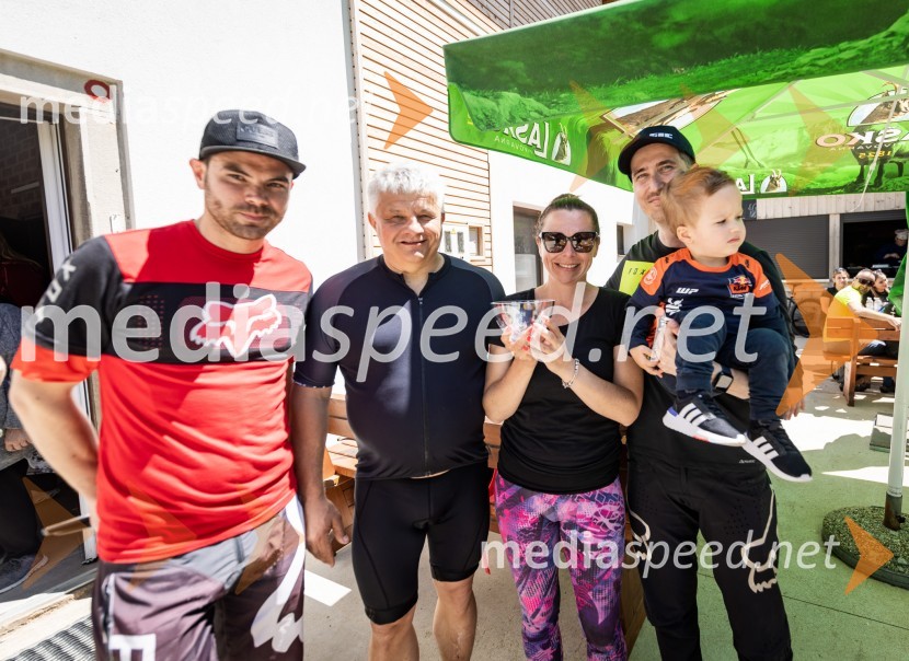 3. Bobrovo bicikliranje in vzpon na Boč