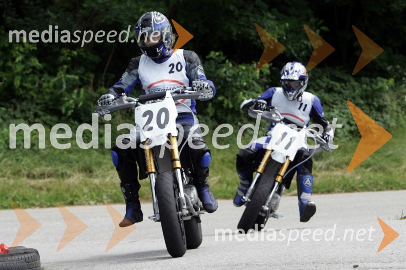 Tine Saradžin in Gregor BuričHITROSTNI MOTOCIKLIZEM, DP4 - Pokal Tomos