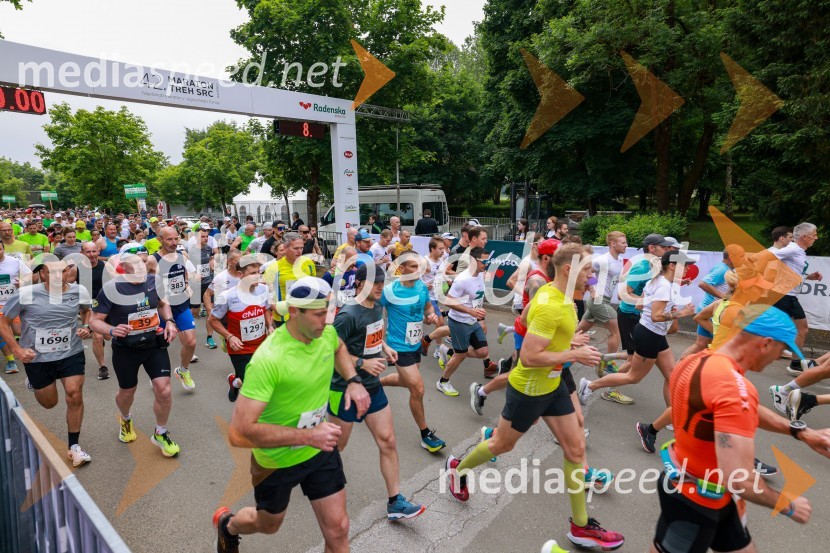 42. Maraton treh src, teki