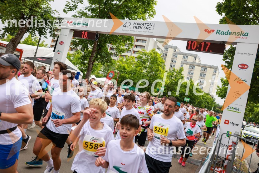 42. Maraton treh src, teki